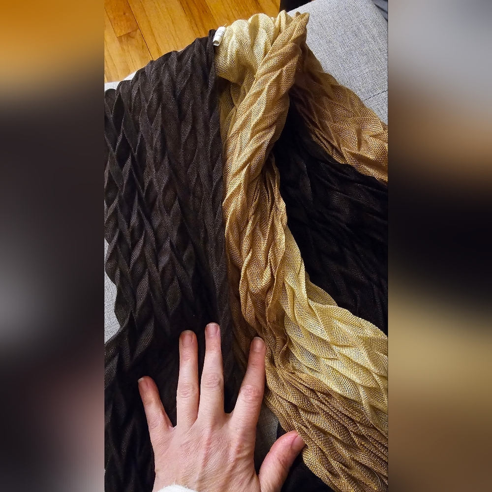 Pier 1 Brown and Tan Ombre Knit Scarf - Picture 2 of 4